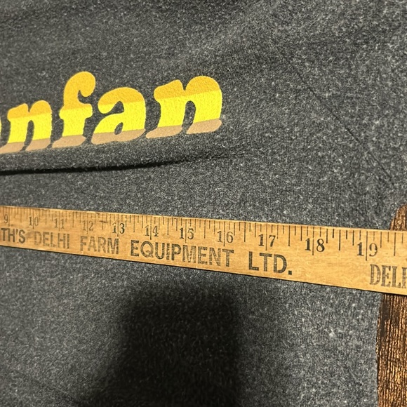 Revolve Wildfox Y2K style graphic crewneck sweatshirt 🌞 - Picture 9 of 11